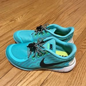 Nike Barefoot Ride 5.0 women 6.5 shoes sneakers